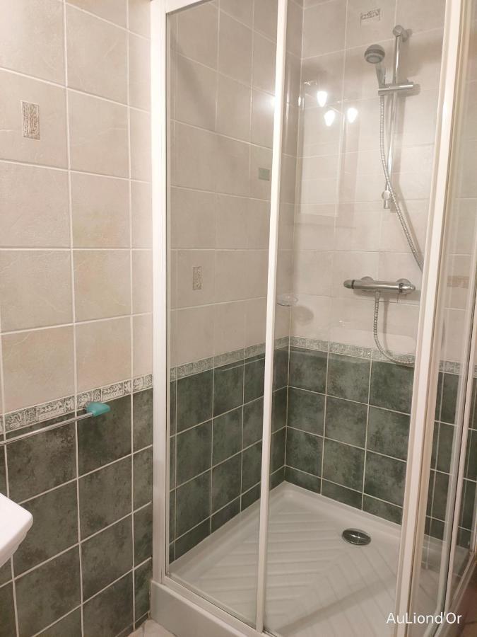 Le Royal Hotel Saint-Pol-sur-Ternoise Zewnętrze zdjęcie