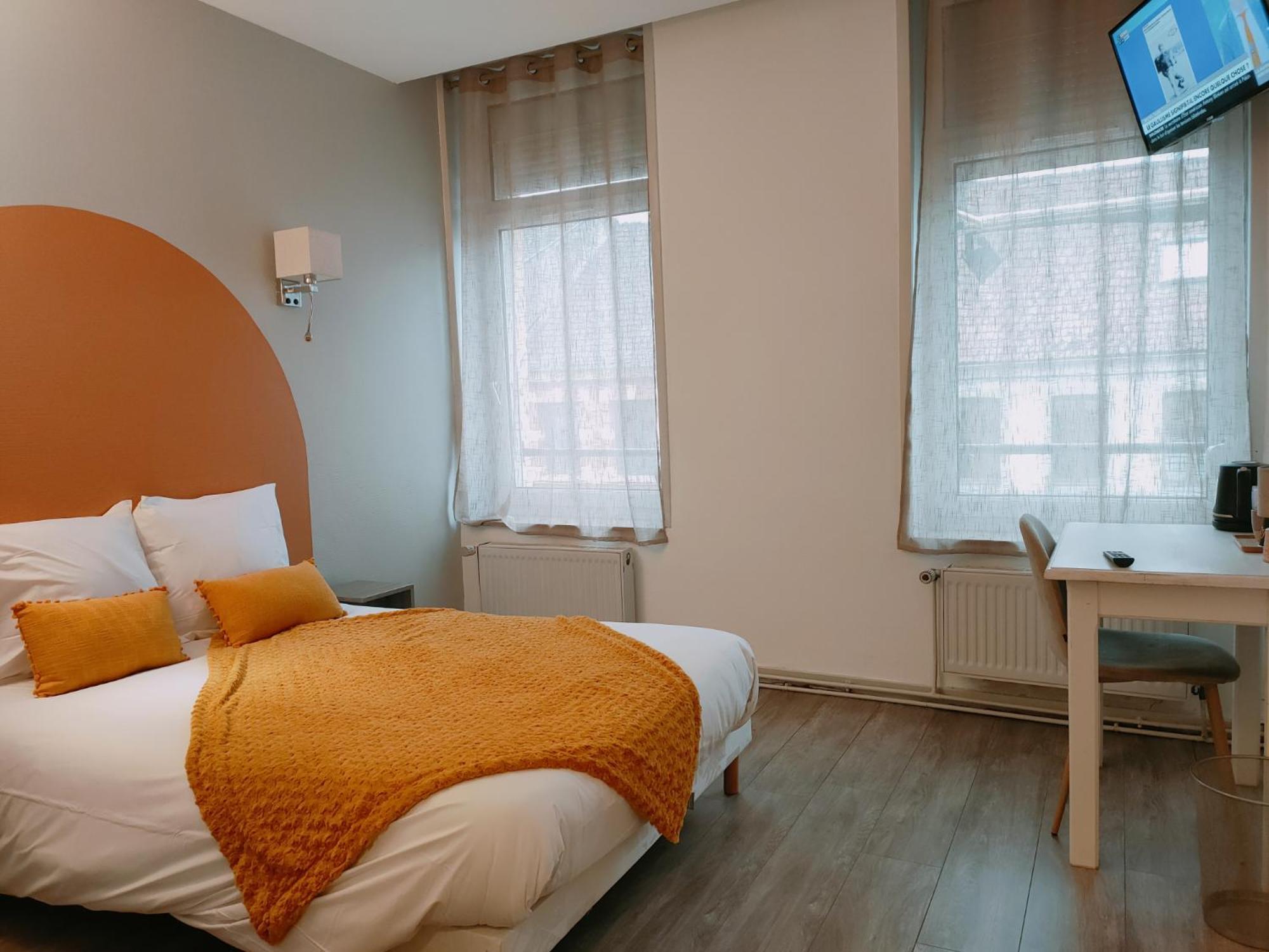 Le Royal Hotel Saint-Pol-sur-Ternoise Zewnętrze zdjęcie