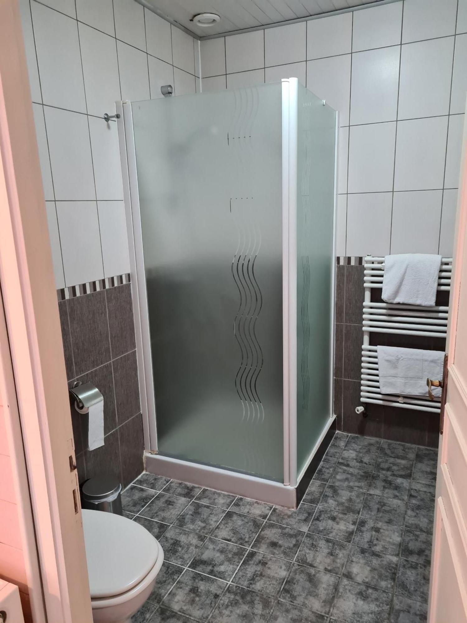 Le Royal Hotel Saint-Pol-sur-Ternoise Zewnętrze zdjęcie